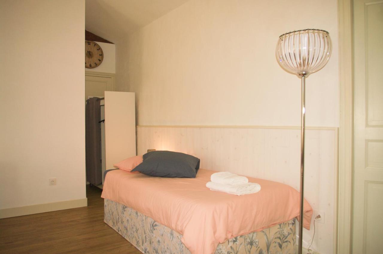 Appartement Entre Pierre Et Bois à Saint-Savinien Extérieur photo