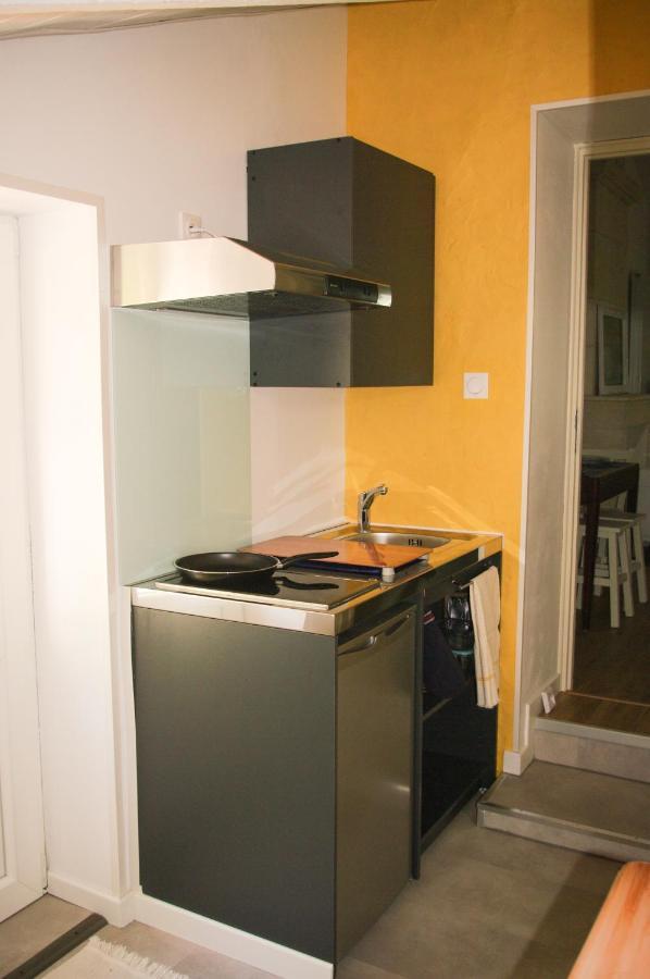Appartement Entre Pierre Et Bois à Saint-Savinien Extérieur photo